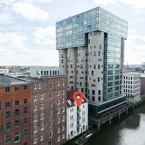 Apartment Zentral Gelegenes Premium-apartment Mit Viel Tageslicht