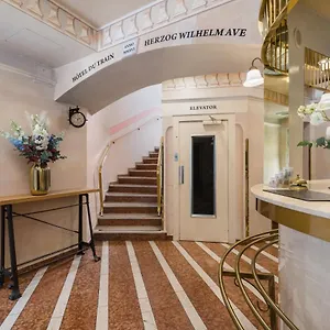 https://herzog-wilhelm-der-tannenbaum.getmunichhotels.com